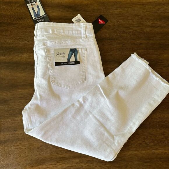 Royalty Vintage High Rise Slim Straight Cropped Jeans NWT - Picture 11 of 12